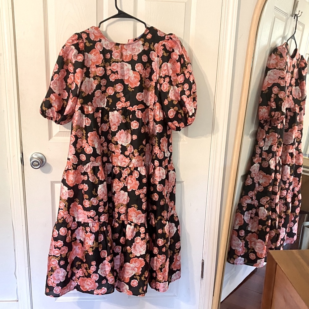 Gorgeous CRAS floral dress (size 44)